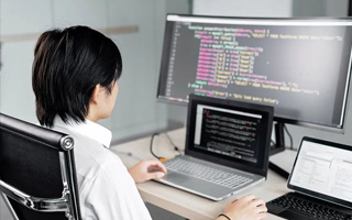 眉山 ,php声明和调用变量的符号是什么？